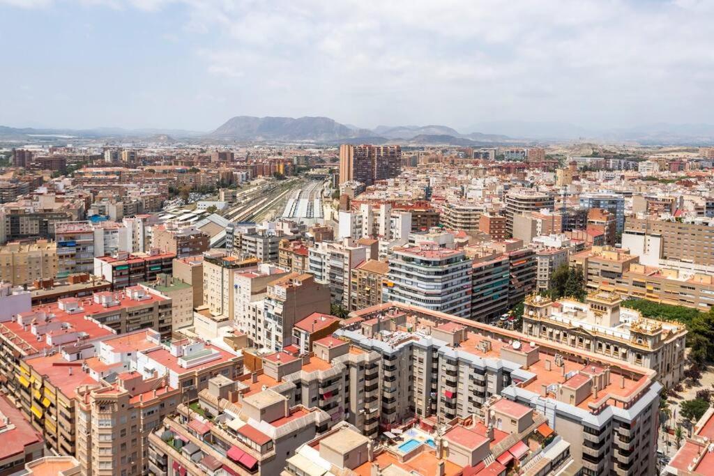 Ferienwohnung Luxury Views Downtown Alicante Exterior foto