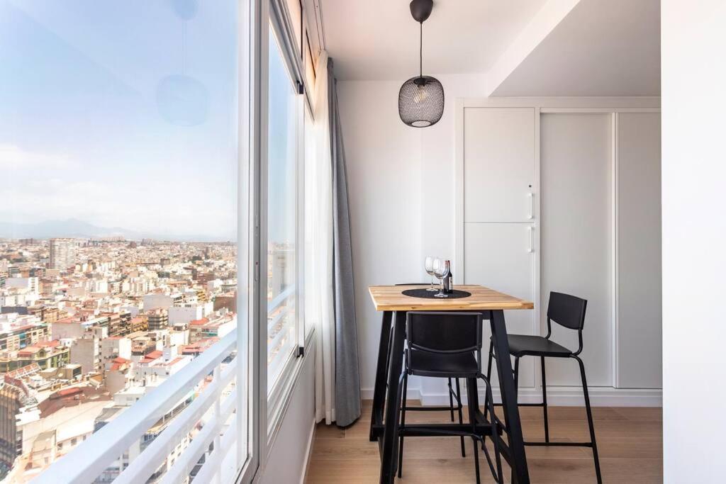 Ferienwohnung Luxury Views Downtown Alicante Exterior foto